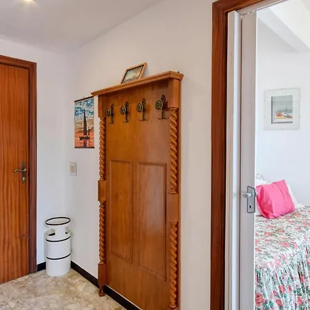 Cozy In With House Sea View شقة